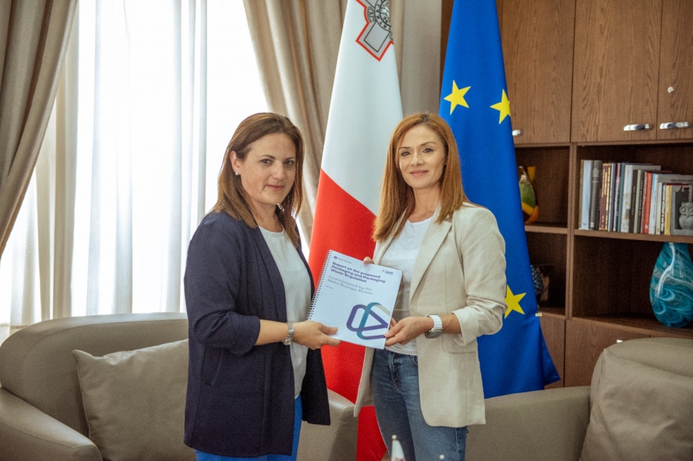 MBB presents report on EU Packaging Proposal to environment minister