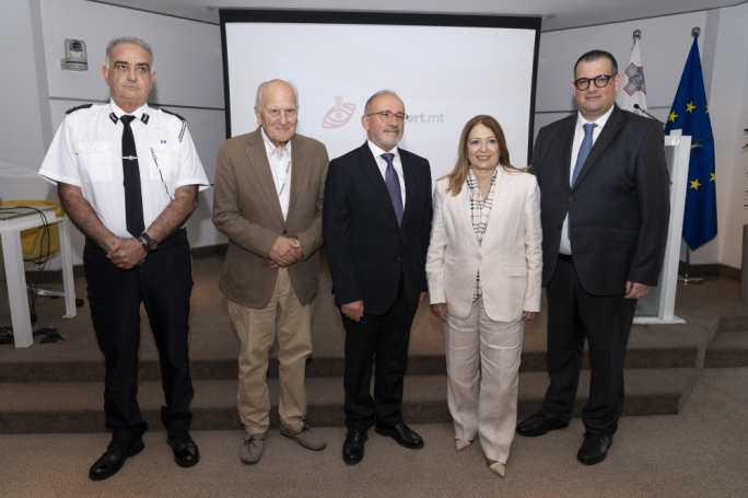 (From Left to Right) Deputy Police Commissioner Sandro Gatt, Arbiter for Financial Service Alfred Mifsud, Permanent Secretary for Finance Paul Zahra, Head of Conduct Supervision, MFSA / Financial Literacy Ambassador Sarah Pulis, MFSA CEO Kenneth Farrugia 