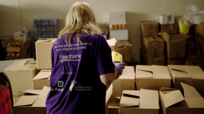 Foodbank Lifeline Foundation continues sending food to its clients, whilst at the same time maintaining social distancing norms